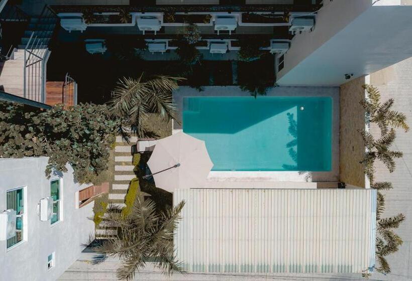 ホテル Guitarra Inn