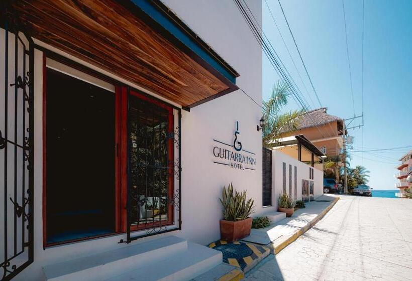ホテル Guitarra Inn