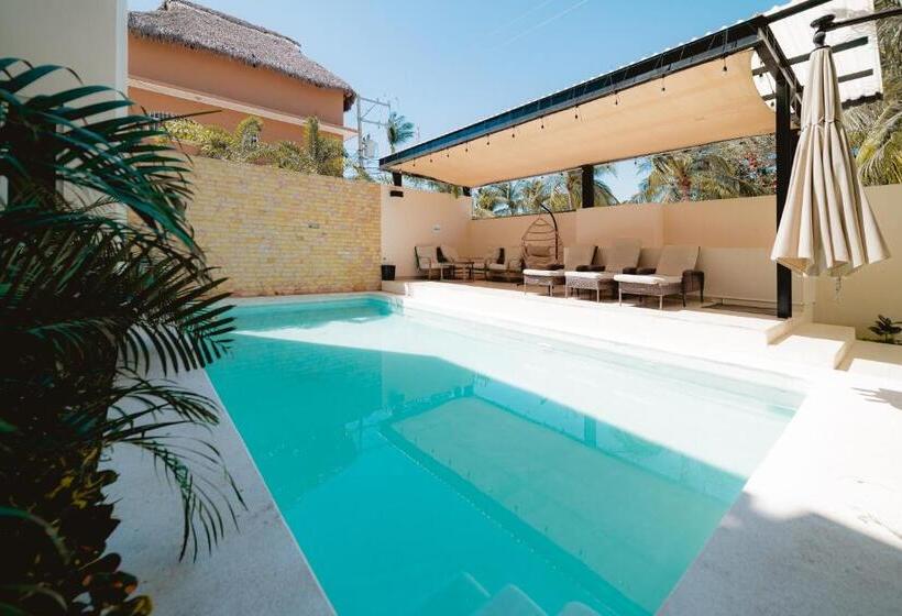 ホテル Guitarra Inn