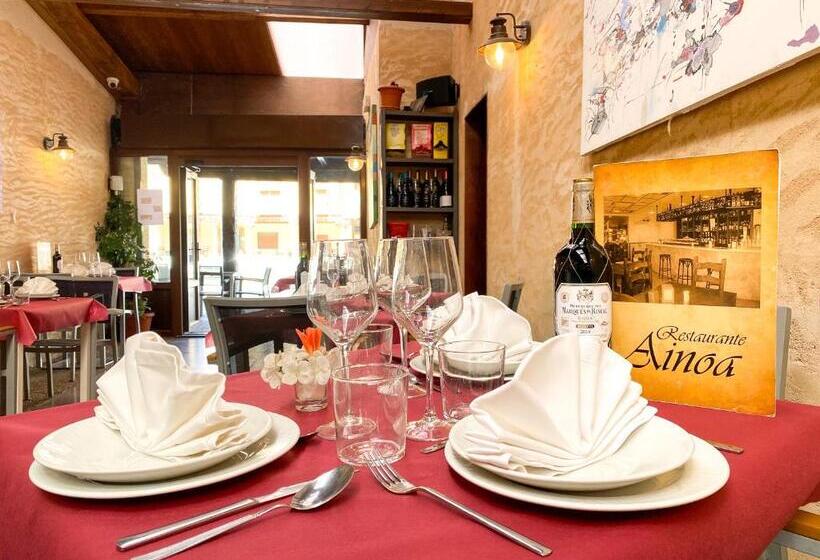 בית מלון כפרי Hostal Ainoa