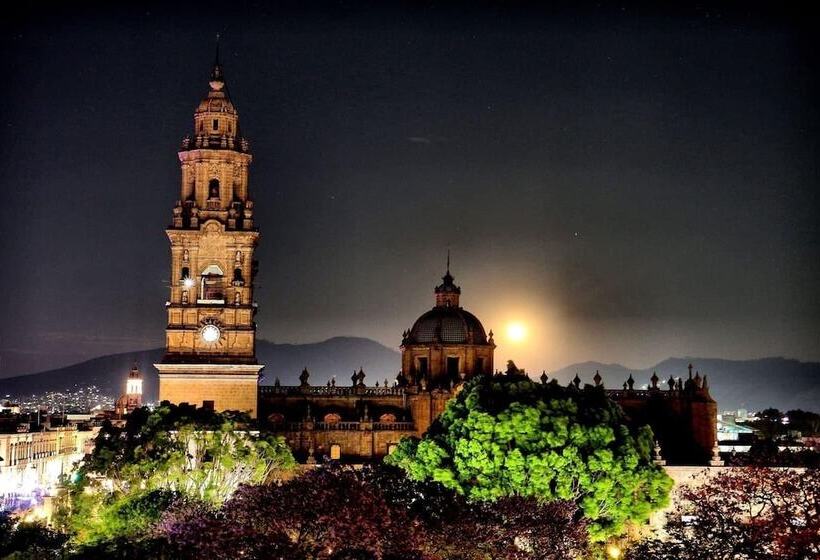 호텔 Jorges Morelia