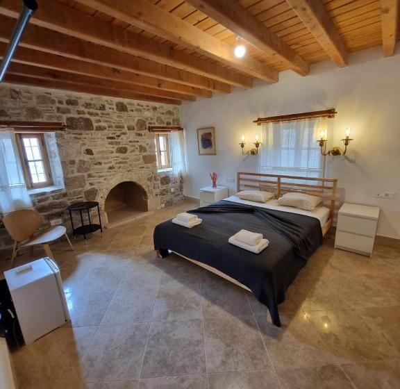 בית מלון כפרי Madran Evi