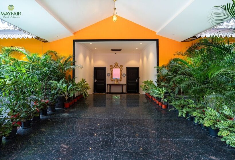 בית מלון כפרי Mayfair Spring Valley Resort Guwahati