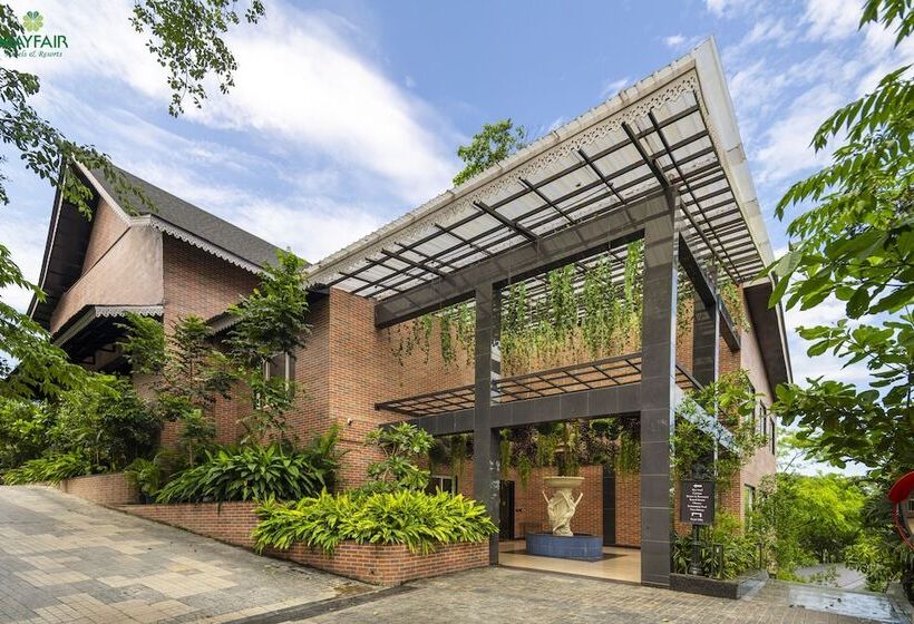 בית מלון כפרי Mayfair Spring Valley Resort Guwahati