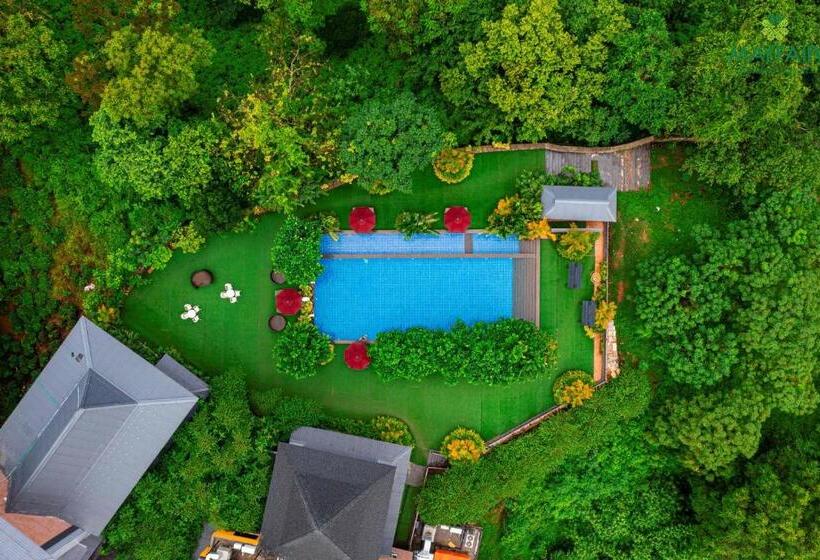 فندق Mayfair Spring Valley Resort Guwahati