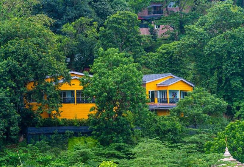 בית מלון כפרי Mayfair Spring Valley Resort Guwahati