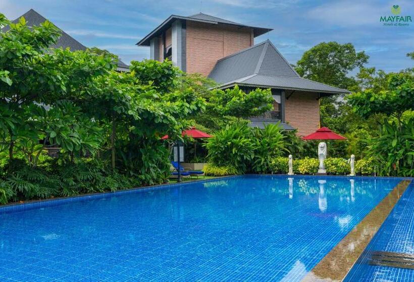 בית מלון כפרי Mayfair Spring Valley Resort Guwahati