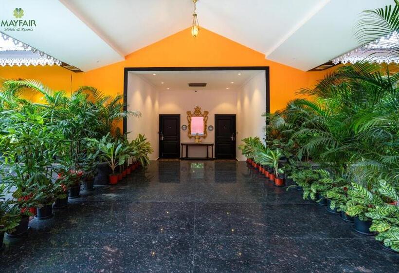 호텔 Mayfair Spring Valley Resort Guwahati