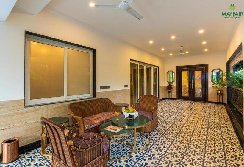 בית מלון כפרי Mayfair Spring Valley Resort Guwahati