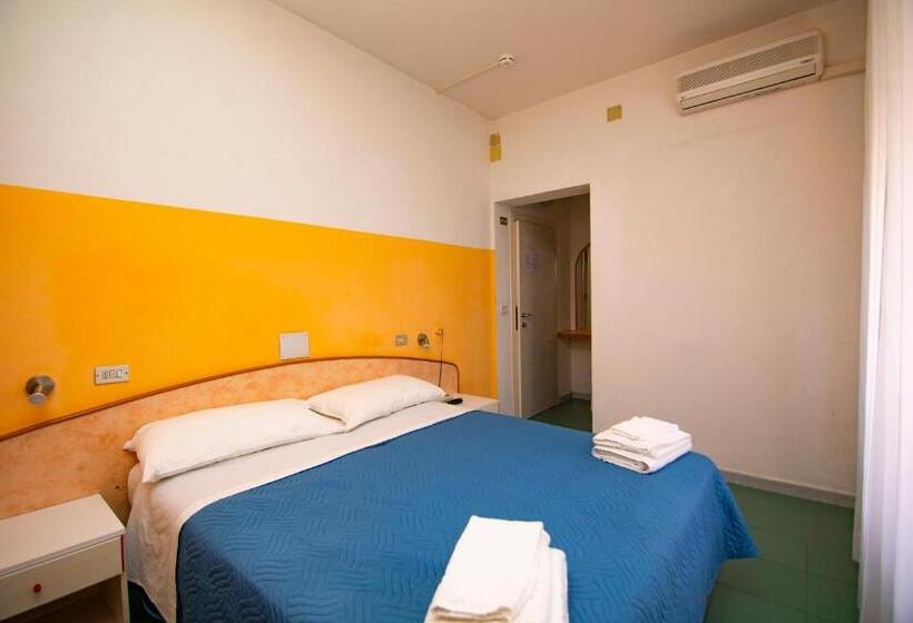 בית מלון כפרי Montebello Nuova Gestione