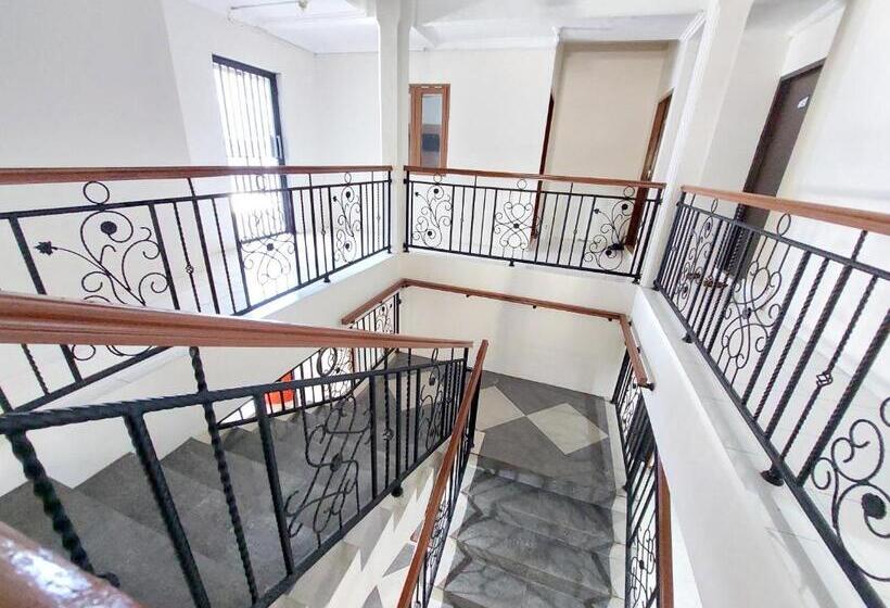 호텔 Nines Residence Balikpapan