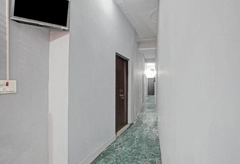 בית מלון כפרי Pop 81269  Paras Inn