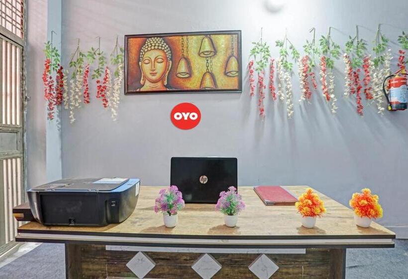 בית מלון כפרי Pop 81269  Paras Inn