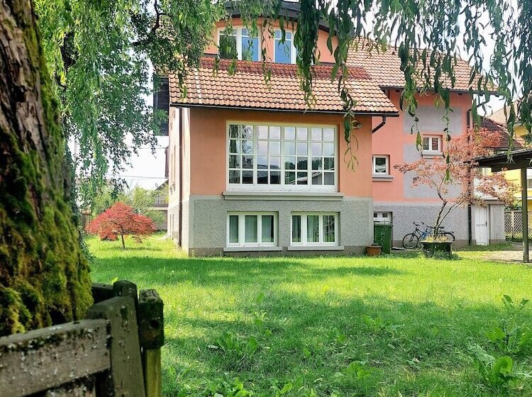 هتل Rose House   Greenline Accomodations