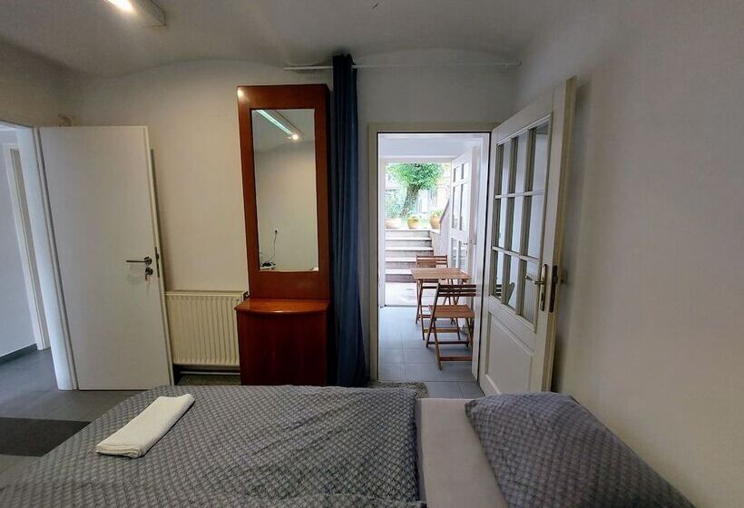 هتل Rose House   Greenline Accomodations