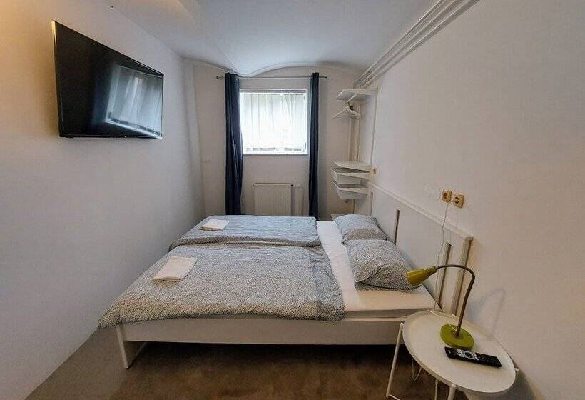 هتل Rose House   Greenline Accomodations