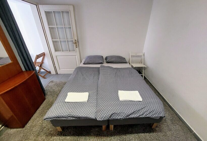 هتل Rose House   Greenline Accomodations