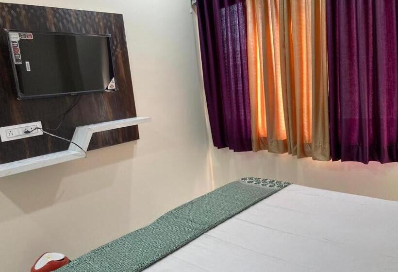 فندق Sai Viraj Palace