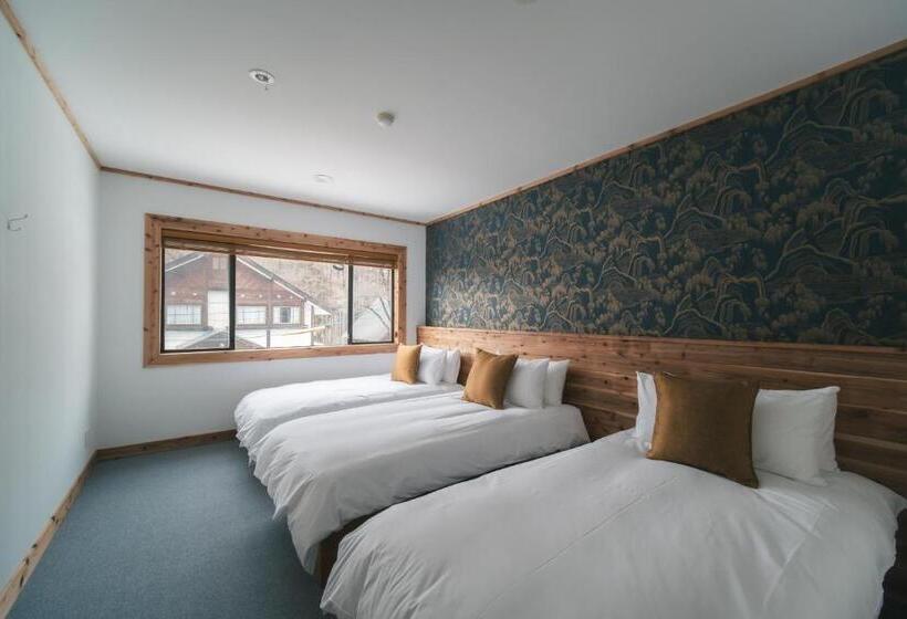 בית מלון כפרי The Brueys Lodge Tangram Madarao