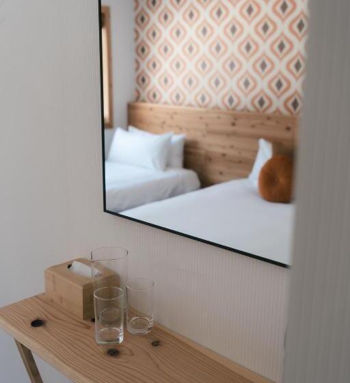 בית מלון כפרי The Brueys Lodge Tangram Madarao