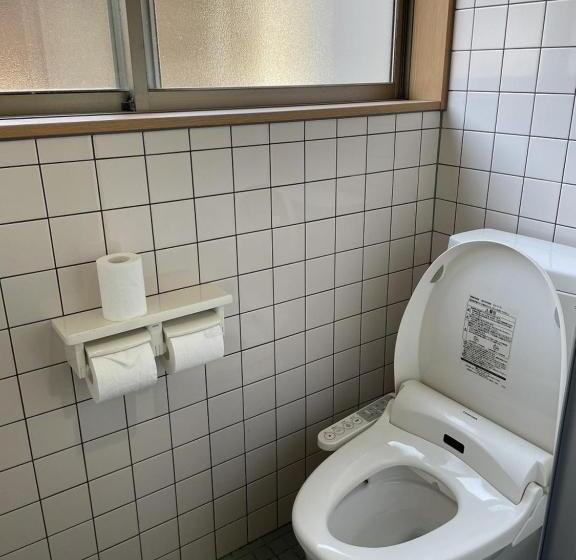 펜션 30畳の大広間12名宿泊可能な水月湖畔宿大五郎丸ー水月湖クルージング隣接