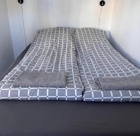 פנסיון Cory & Torfinn House