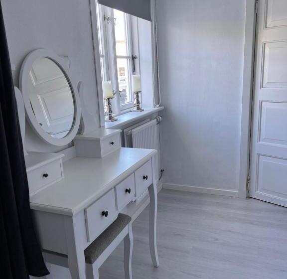 פנסיון Cory & Torfinn House