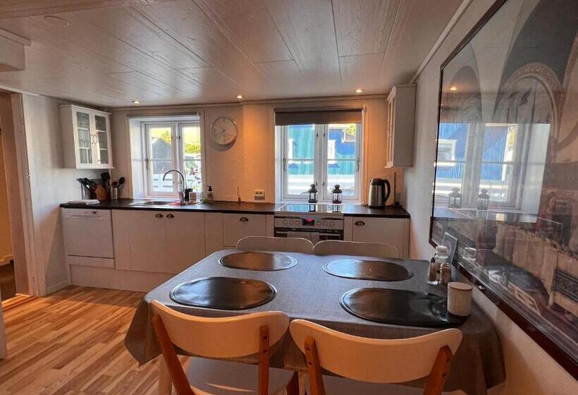 פנסיון Cory & Torfinn House