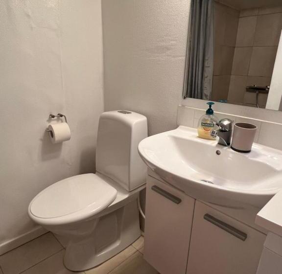 פנסיון Cory & Torfinn House