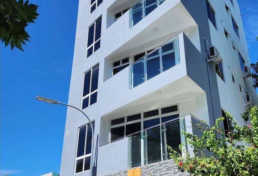 پانسیون Equator Retreat