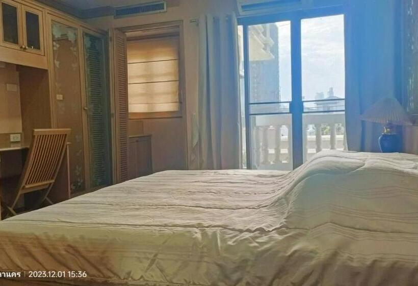 Smile Residence At Kaset Sena