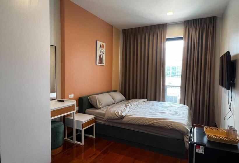 Smile Residence At Kaset Sena