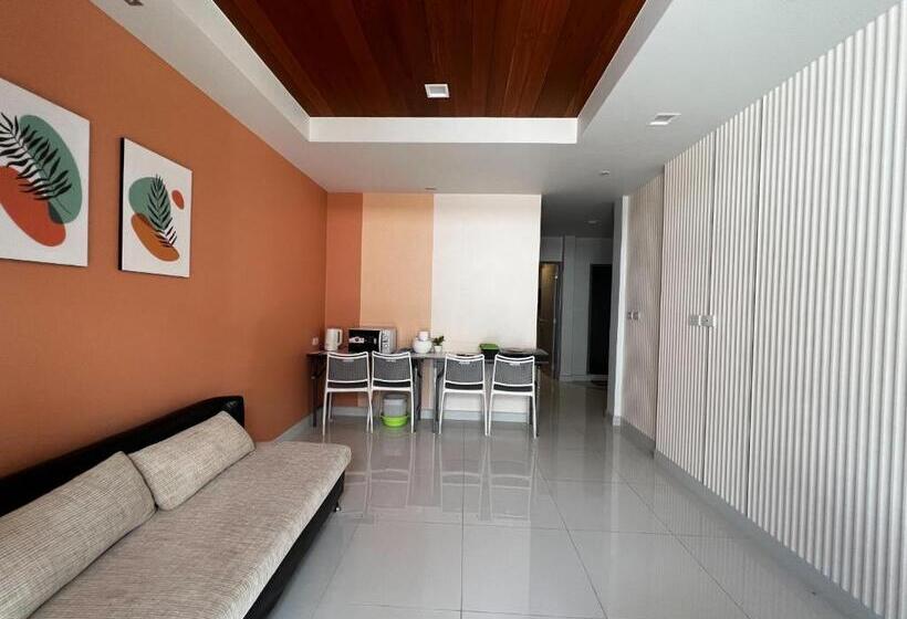 Smile Residence At Kaset Sena