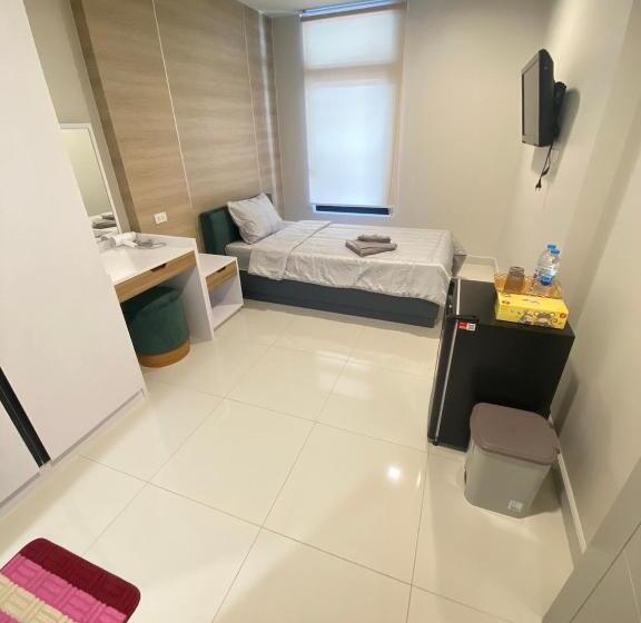 Smile Residence At Kaset Sena