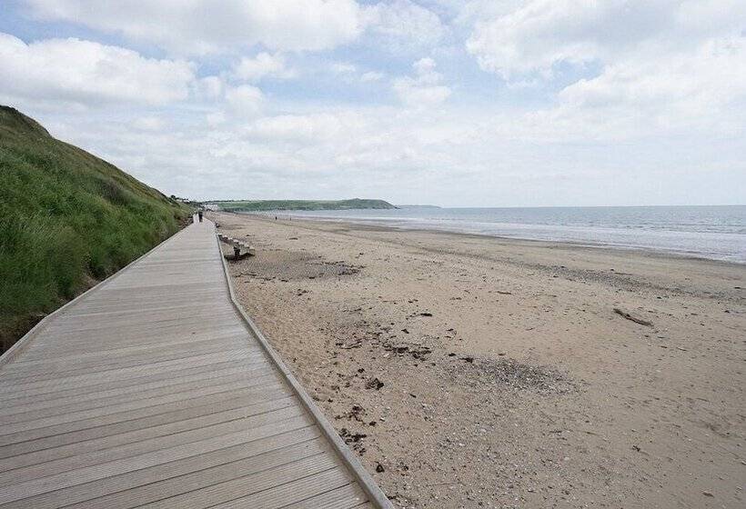 민박 Ardsallagh Lodge