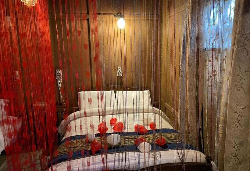 住宿加早餐  Houseboat New Mexico