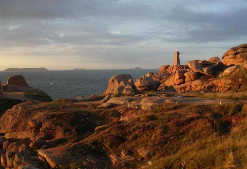 تختخواب و صبحانه Les Balcons Du Trégor