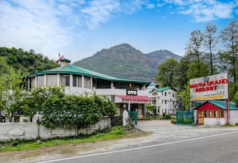 Fabhotel Mayra Grand