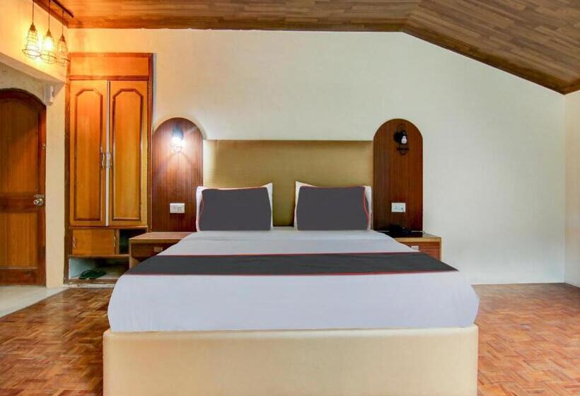 Fabhotel Mayra Grand