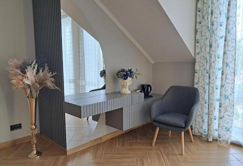 هتل полінарія козятин