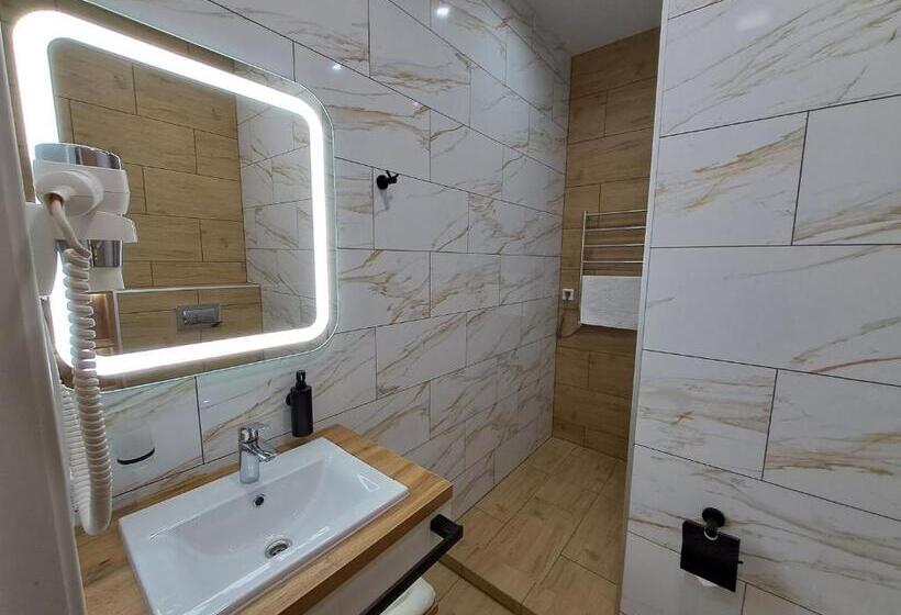 هتل полінарія козятин