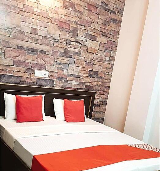 酒店 Barak S Stays    Lpu Law Gate    Couples, Parents, Students Favourite