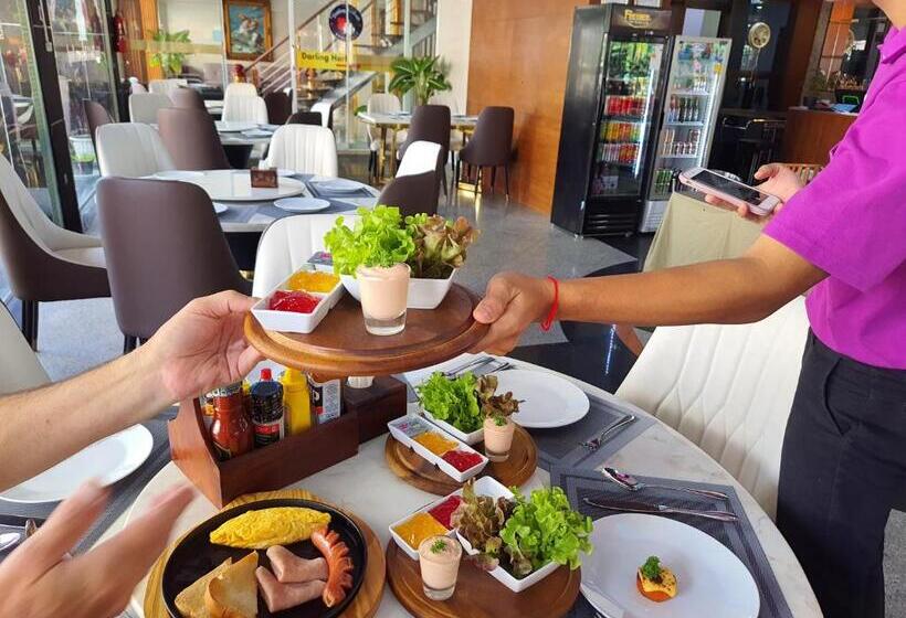 هتل Darling Harbour Residence   South Pattaya