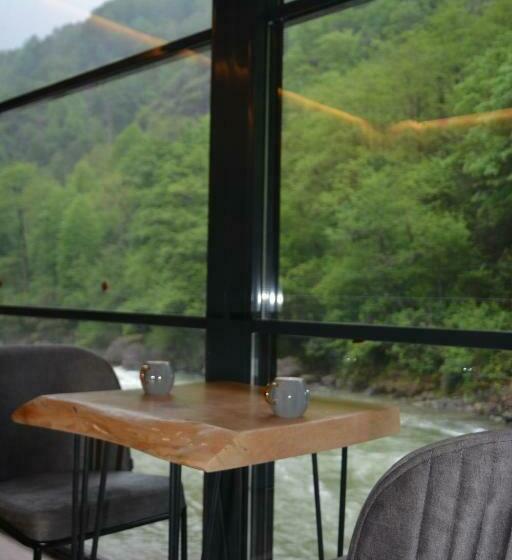 فندق Doğal Sui̇t Bungalov