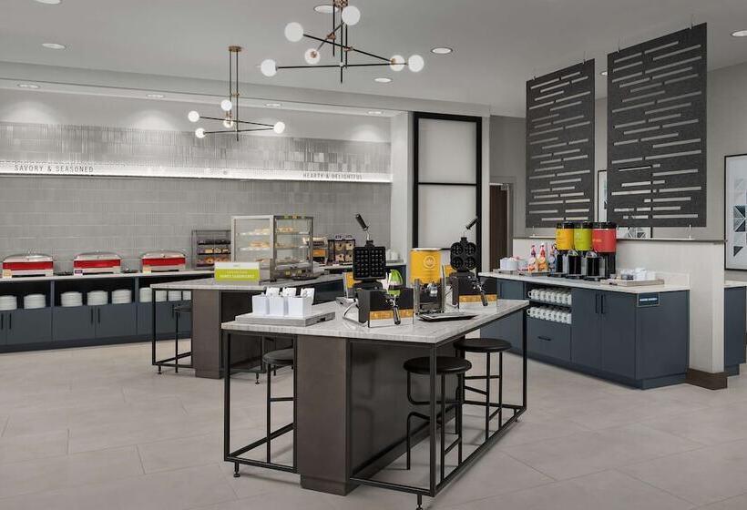 فندق Hampton Inn Orlando Southeast Nona