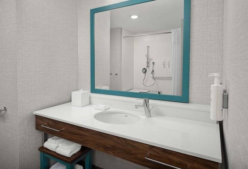 فندق Hampton Inn Orlando Southeast Nona