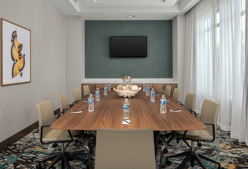 فندق Home2 Suites By Hilton Orlando Southeast Nona