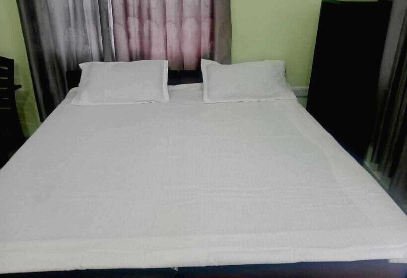 فندق Oyo 81211 Ss Guest House