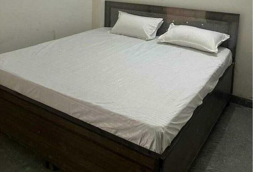 Отель Oyo 81218 Rk Oyo