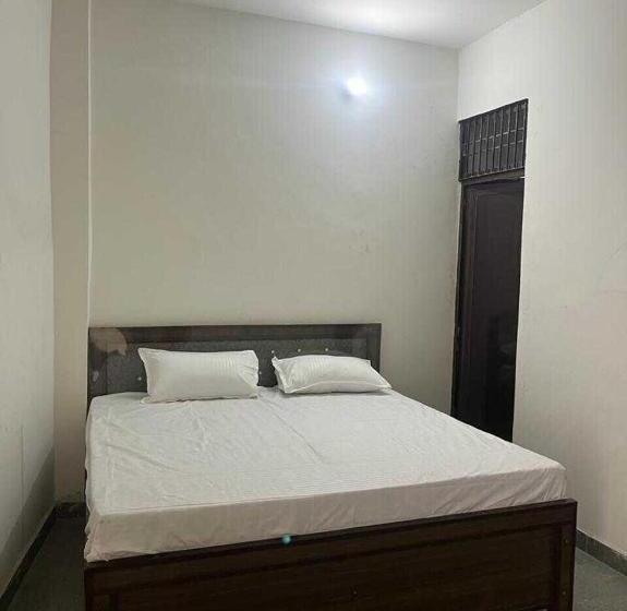 Отель Oyo 81218 Rk Oyo